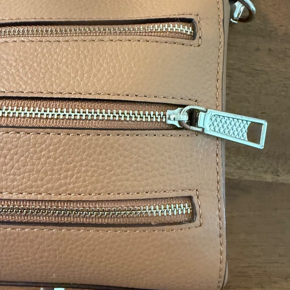 EXCELLENT Condition LEATHER NEW Rebecca Minkoff Crossbody bag - Picture 8 of 13